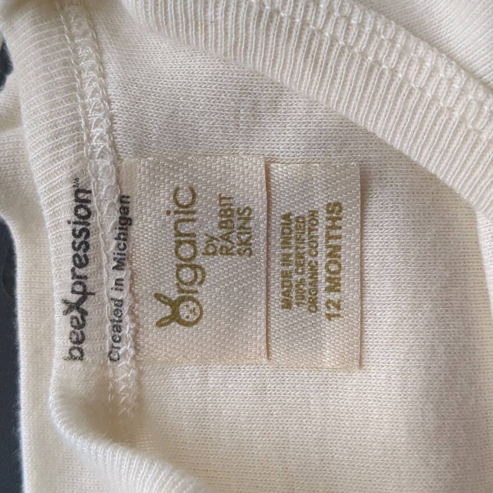🐝beeXpression Organic Bee Onesie - Picture 5 of 9